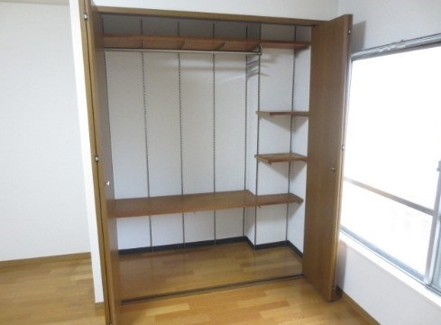 中野区弥生町３丁目の賃貸マンションの収納