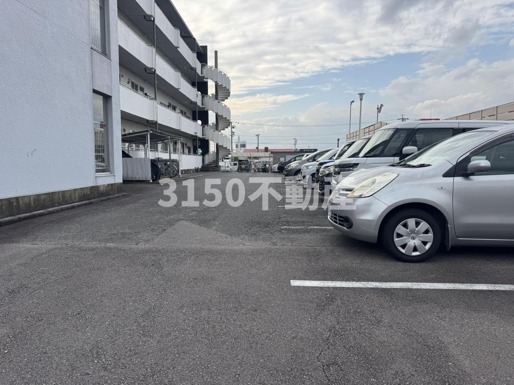 岐南グリーンハイツの駐車場
