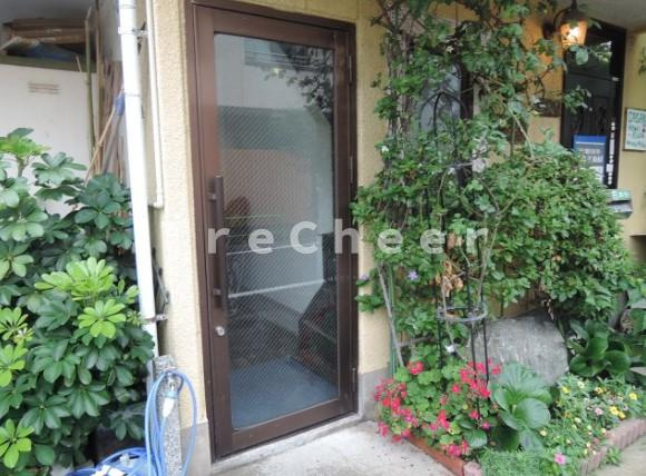 ラポート梓のエントランス