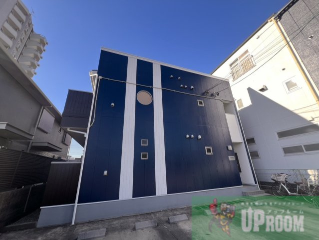 クレフラスト守山西