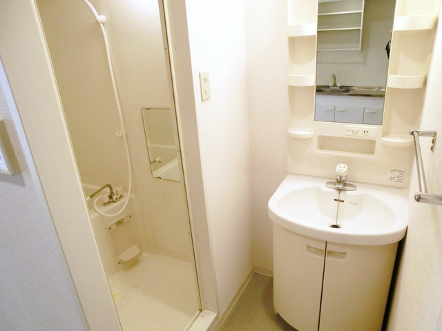 北斗ハイツ　北館の洗面所|うれしい独立洗面台です♪