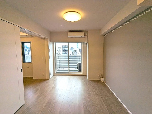 Urbanex新御徒町駅前の設備|インターネット無料、リビングに床暖房・エアコン・照明付き、カウンターキッチン