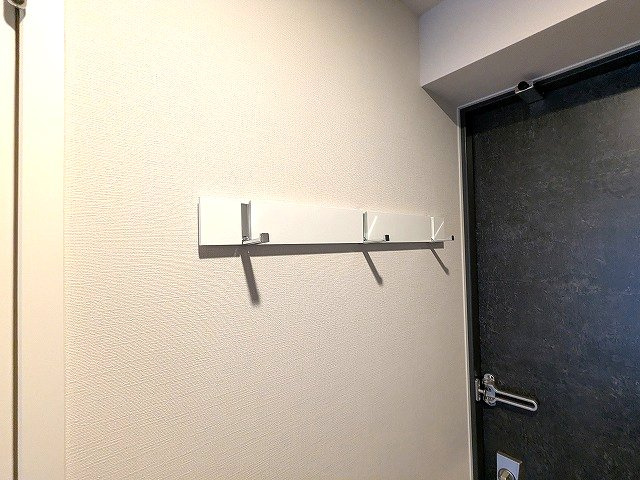 Urbanex新御徒町駅前の設備|玄関にコートフック付きです