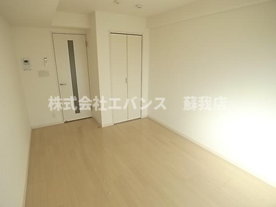 【寝室】 | リブリ・エレメント | 広くて明るい寝室