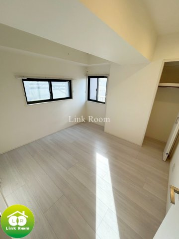 FARFALLAの居間・リビング