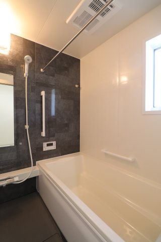 北野町今山戸建2号棟の浴室