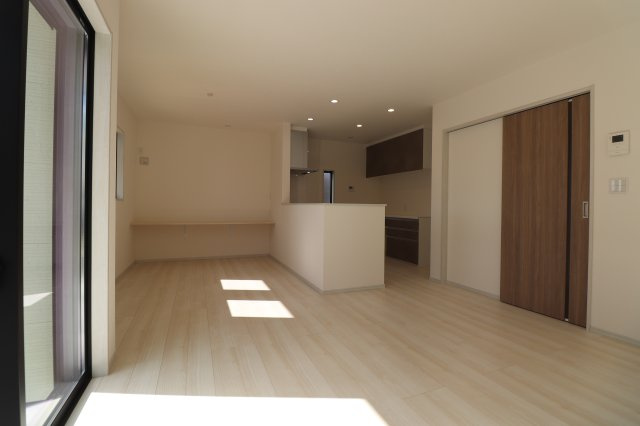 北野町今山戸建2号棟の居間・リビング