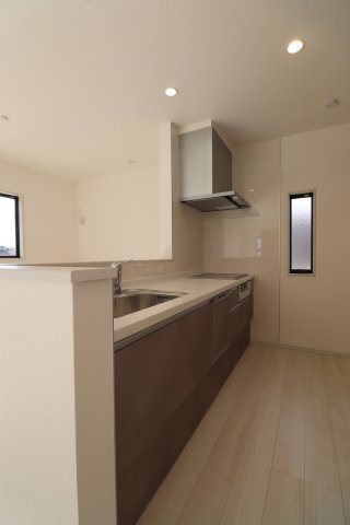 北野町今山戸建2号棟の居間・リビング