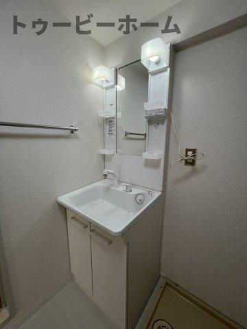 シュターンハイム第1の洗面所|ゆったりとスペースのある洗面所