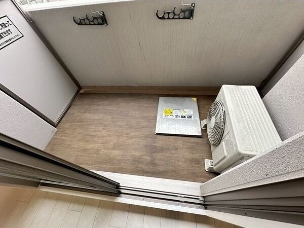 LIVIAZNAMBARENOMのバルコニー