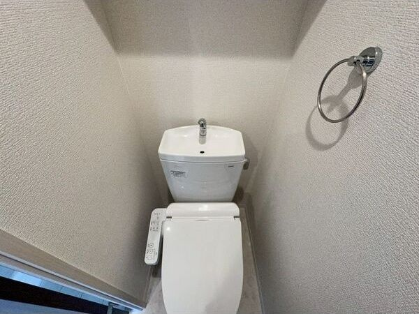 LIVIAZNAMBARENOMのトイレ