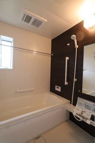 北野町今山戸建1号棟の浴室