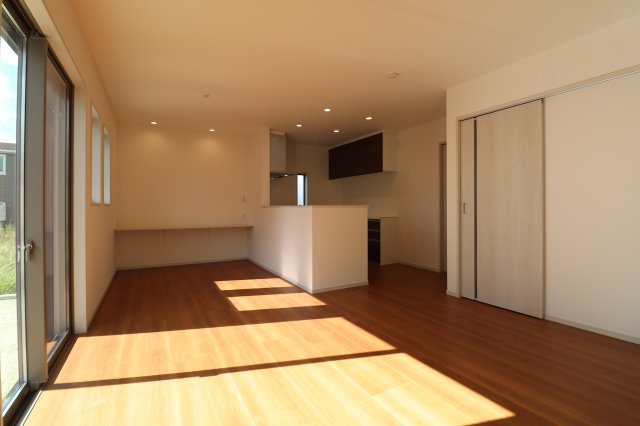 北野町今山戸建1号棟の居間・リビング