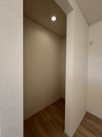 碧南市鴻島町第8　新築一戸建の収納|パントリー