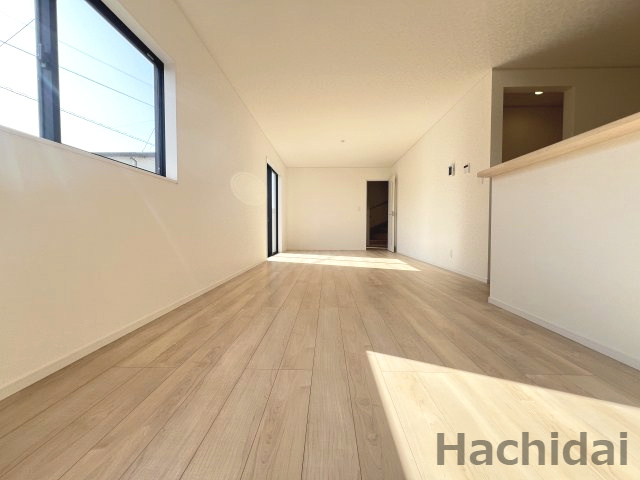 碧南市鴻島町第8　新築一戸建の居間・リビング