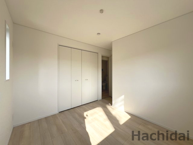 碧南市鴻島町第8　新築一戸建の洋室