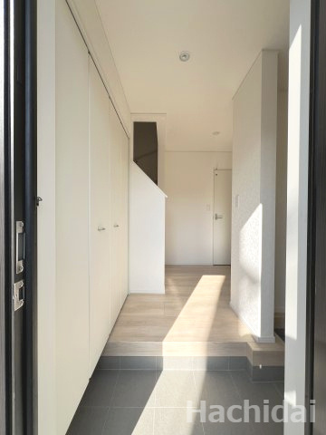 碧南市鴻島町第8　新築一戸建の玄関