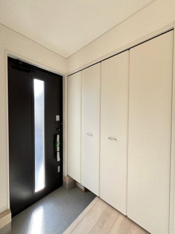 碧南市鴻島町第8　新築一戸建の収納