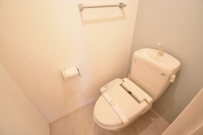 【トイレ】 | サンパティーク C棟 | 温水洗浄暖房便座