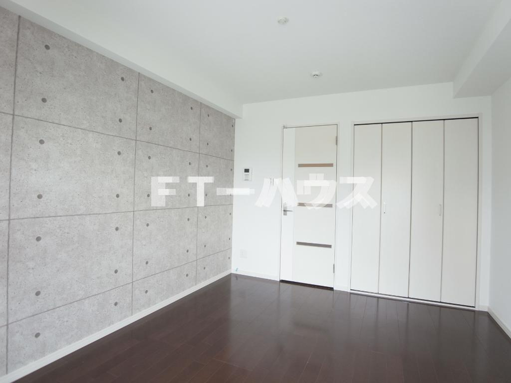 Ｒｅｆｉｎｅｄ　ＭＡＫＵＨＡＲＩの居間・リビング