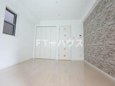 Ｒｅｆｉｎｅｄ　ＭＡＫＵＨＡＲＩの居間・リビング