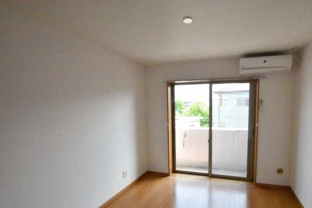 ヴィーノＰＡＲＴⅠ　105の洋室