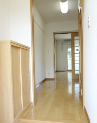 MAPLECOURTⅠの玄関