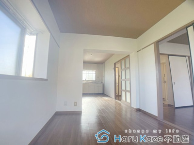 【居間・リビング】 | Sunny Well【名古屋市賃貸・事務所可】