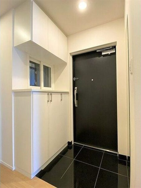 ナイスロイヤルタワー北四番丁の玄関