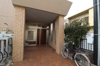 【エントランス】 | 秋津中央ビル | 建物の内部です