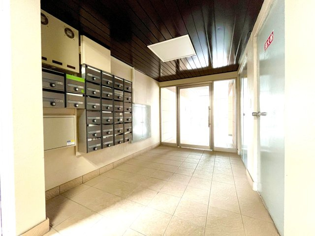 日栄マンションのロビー