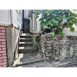 守山区守山2丁目のお家のエントランス