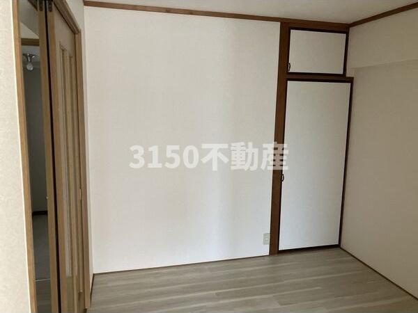 シャトーシャルマンの洋室