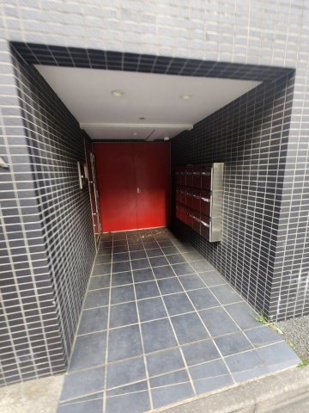 板橋区桜川３丁目の賃貸マンションのエントランス