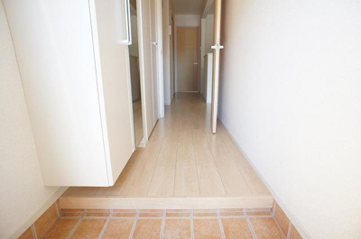 【玄関】 | サプライズ・タウンＦ