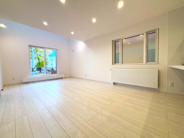 白石中央1条6丁目　[新築]の居間・リビング