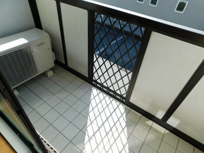 【バルコニー】 | エリール亀井