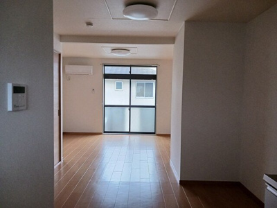 【居間・リビング】 | エリール亀井