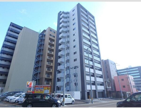 シェルグランデ東口