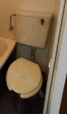 陽輪台みかみビルのトイレ