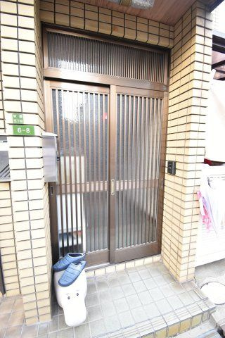 カーサ小町のエントランス