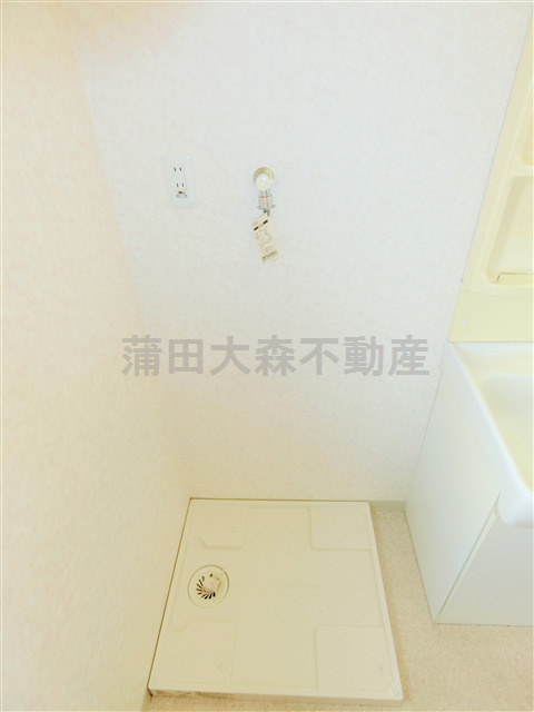 ウイングピア美園の設備|室内洗濯置き場