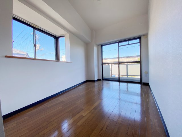 サンロード中浦和　2の洋室