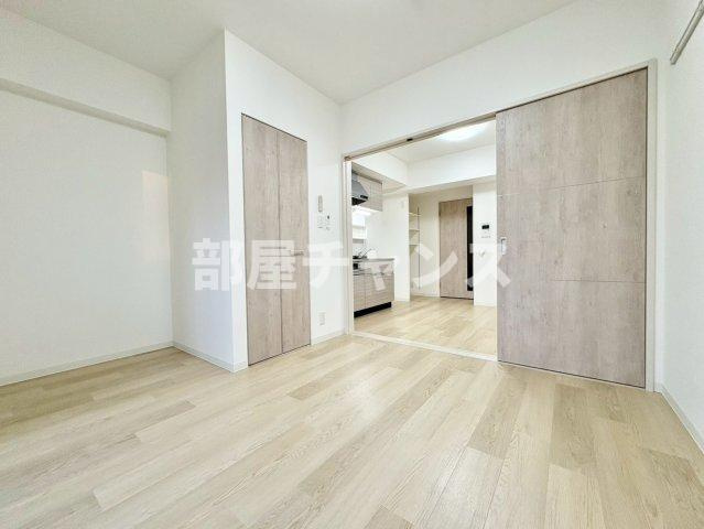 モンテーニュ名駅の寝室