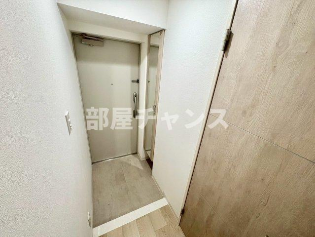 モンテーニュ名駅の玄関