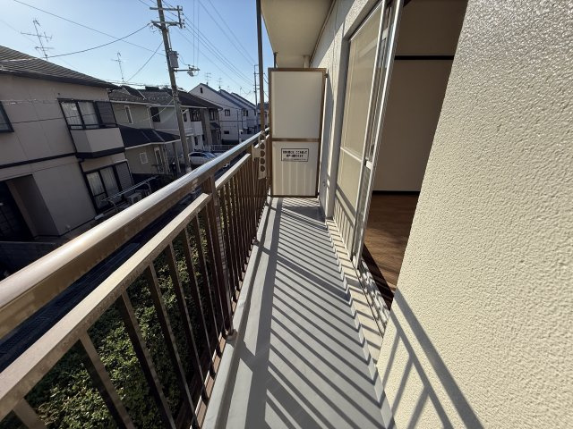 箕面ハイツ　南棟のバルコニー