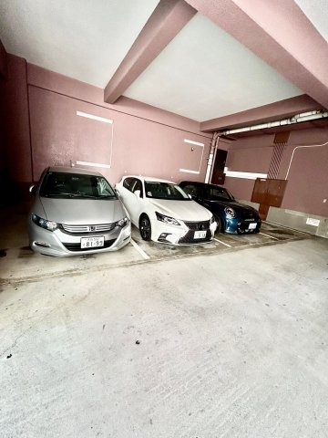 GSハイム第2江坂の駐車場