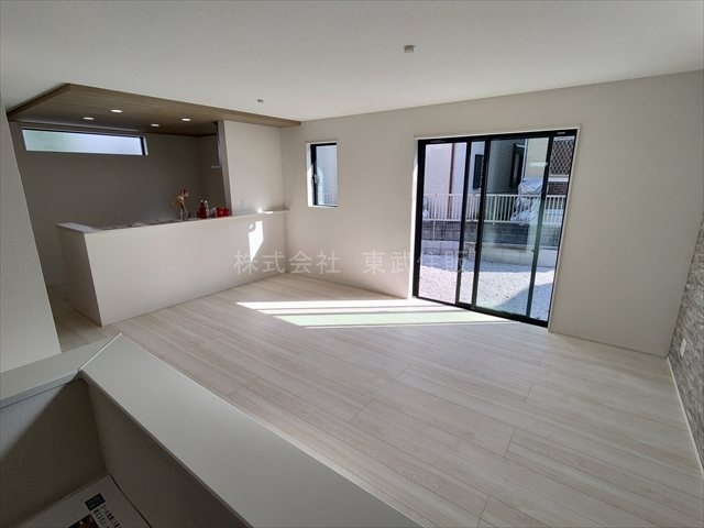 【居間・リビング】の画像