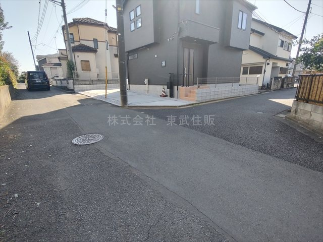 【前面道路含む現地写真】の画像