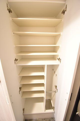 グランカリテ大正ドマーニの玄関